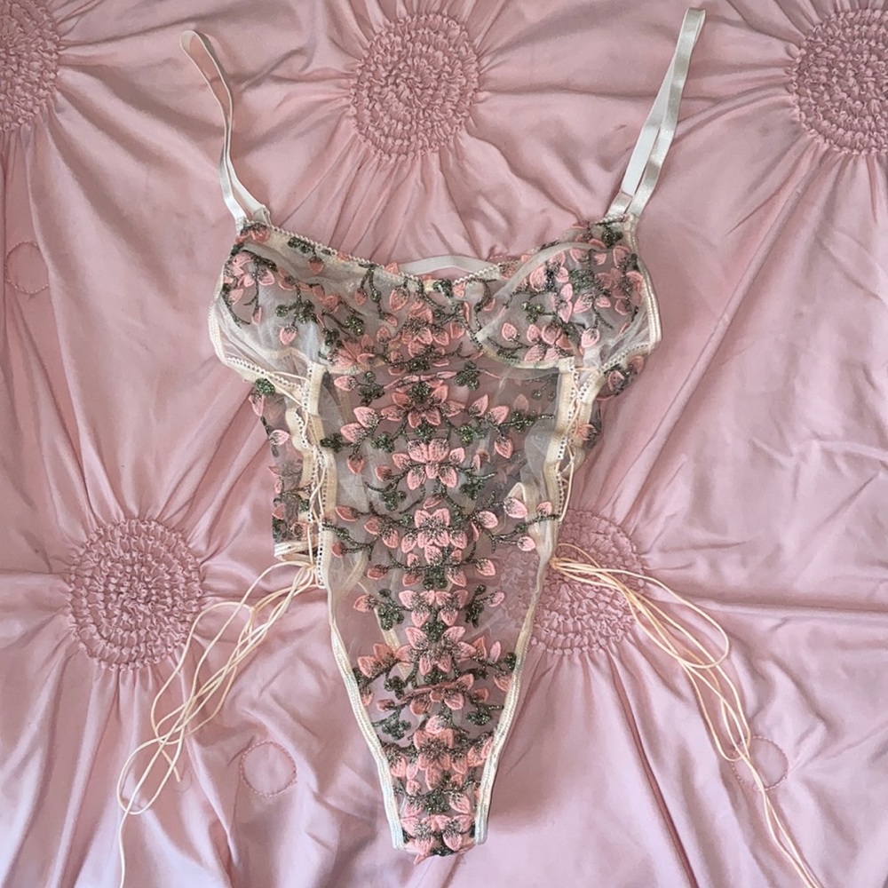 Floral lace bodysuit
